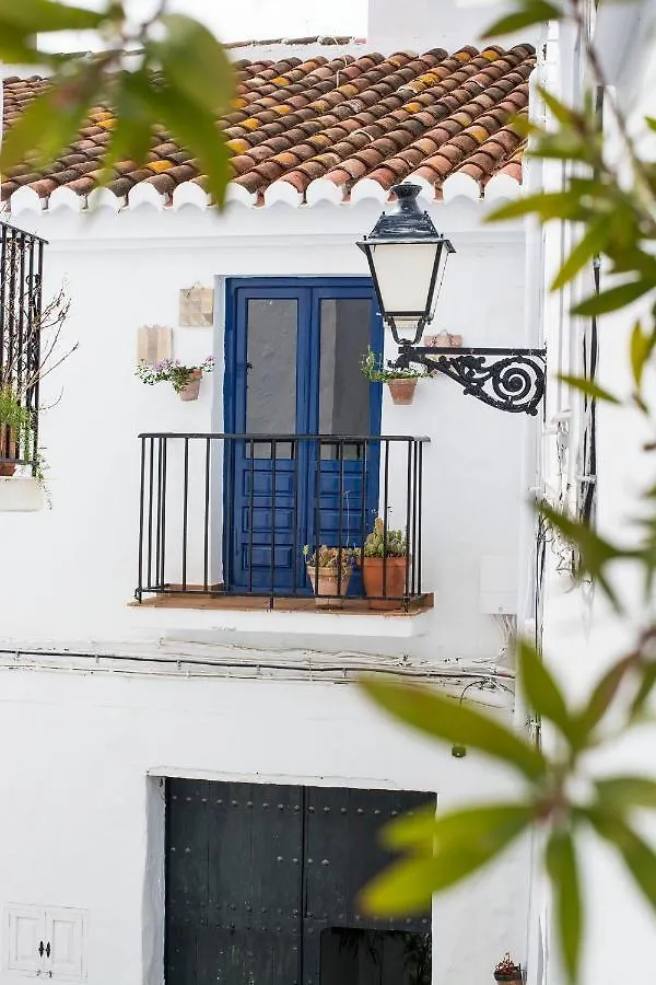 Casa Fernando, Frigiliana Traditional Townhouse With Amazing Views Hansonholiday Rentals